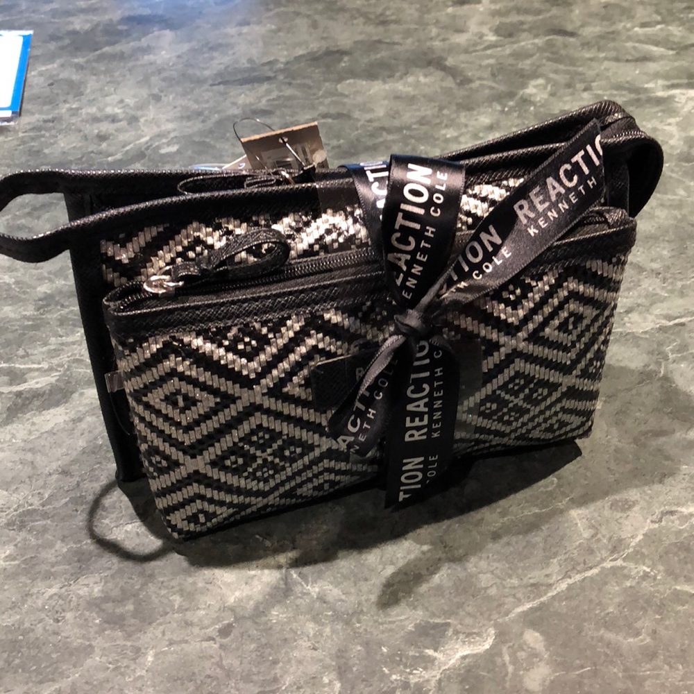 Cosmetic bag set